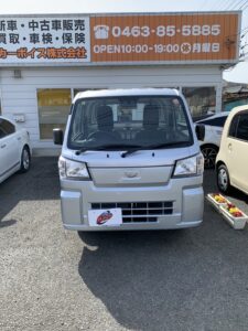 神奈川県で通常販売にてご成約いただいたダイハツ ハイゼットトラック中古車の車両写真｜カーボイス株式会社